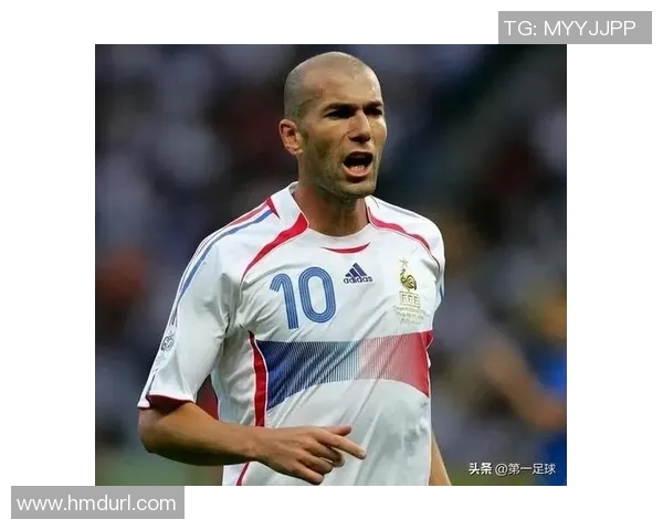 巅峰时期退役的足球明星们如何影响了足球历史与未来发展