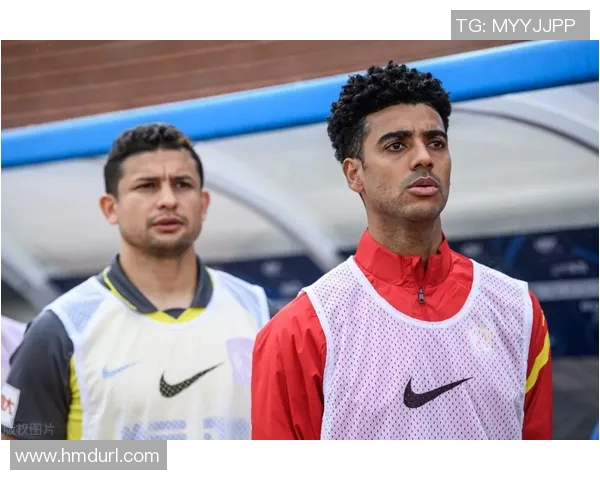 足球明星的饮食揭秘他们如何通过饮食保持最佳状态与竞技水平