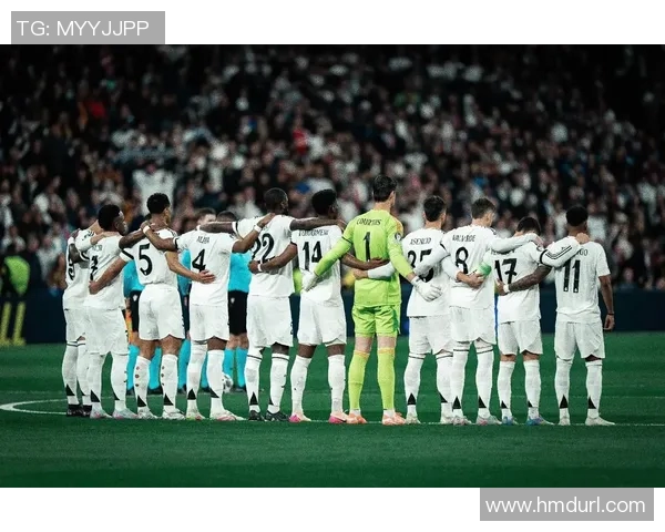 皇冠足球明星球员年薪揭秘:谁是足坛收入最高的球员与背后的故事 皇冠足球明星球员年薪揭秘:谁是足坛收入最高的球员与背后的故事