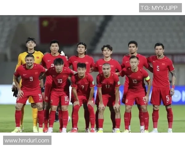 足球明星与裁判员的较量：赛场上的荣耀与公正之争