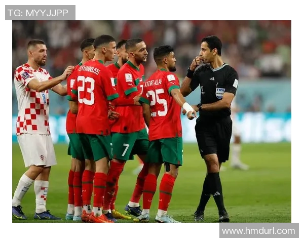 足球明星在球场顶人事件引发热议球迷与媒体的不同反应与看法分析 足球明星在球场顶人事件引发热议球迷与媒体的不同反应与看法分析